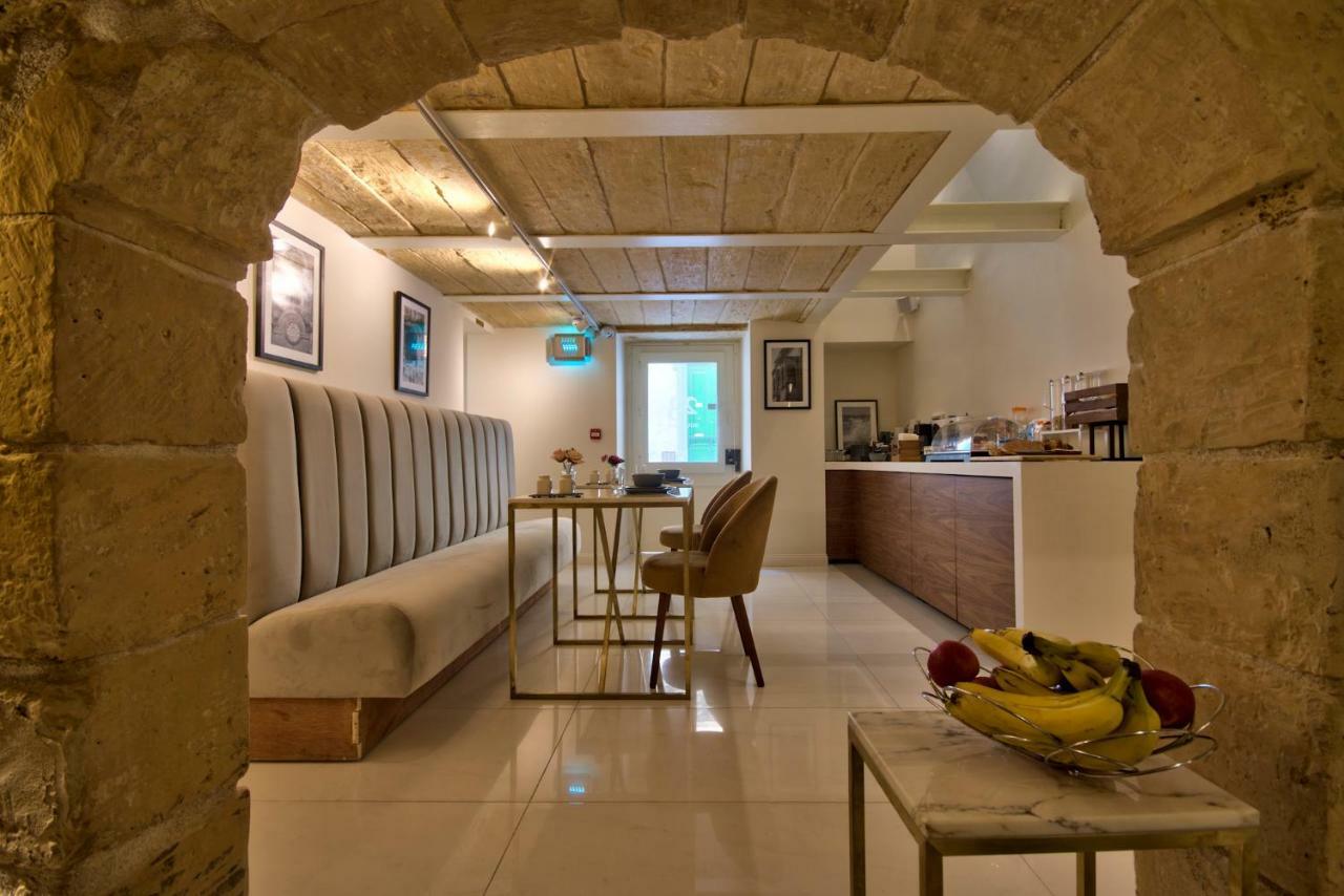 23 Boutique Hotel Ил-Фурияна Екстериор снимка